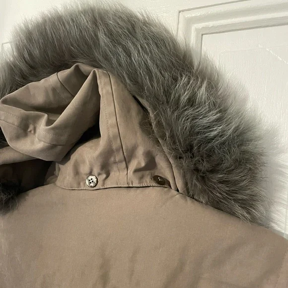 Women’s Fleet Street Faux-Fur Hooded Midweight Jacket - Picture 6 of 7